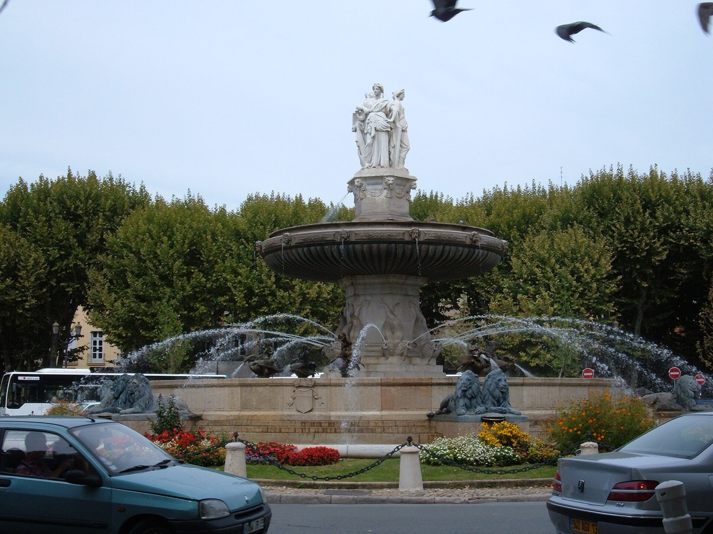 Fontaine de la Rotonde in Aix-en-Provence with sculpted figures and water basins.